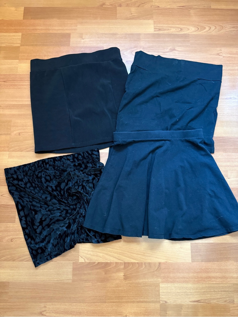 Forever 21 Black Mini Skirt Set - Solid & Textured Styles